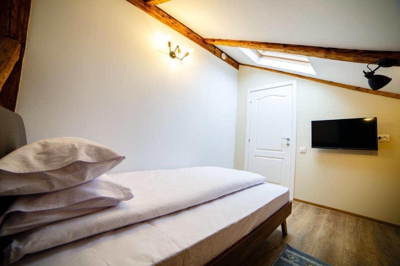Alpine Loft Appartement Câmpulung Moldovenesc Buitenkant foto