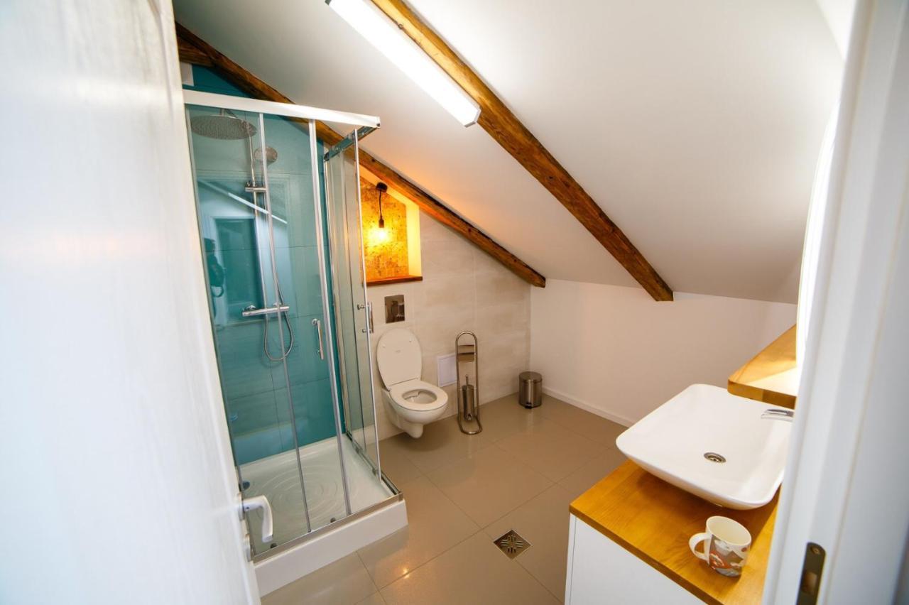 Alpine Loft Appartement Câmpulung Moldovenesc Buitenkant foto